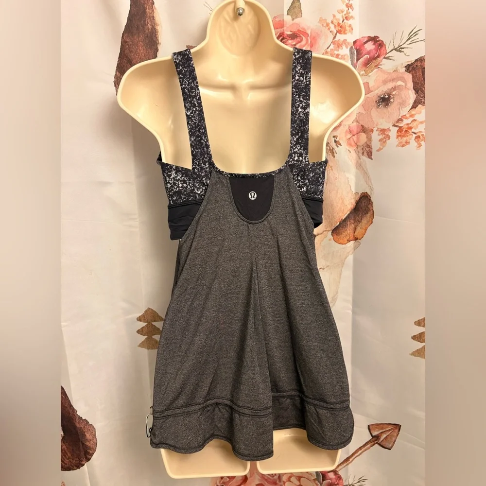 Size 10 lululemon tank top - Picture 4 of 7